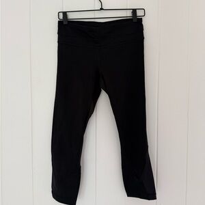 Lululemon Black Cropped Performance Leggings